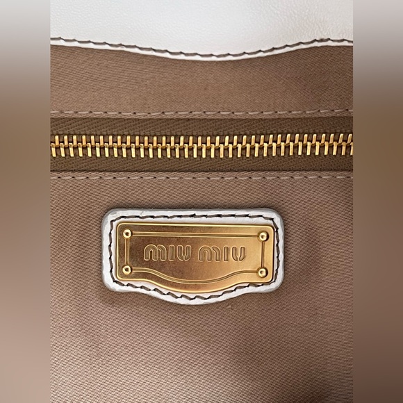 Neo Vintage Miu Miu Matelasse shoulder bag - Picture 14 of 16